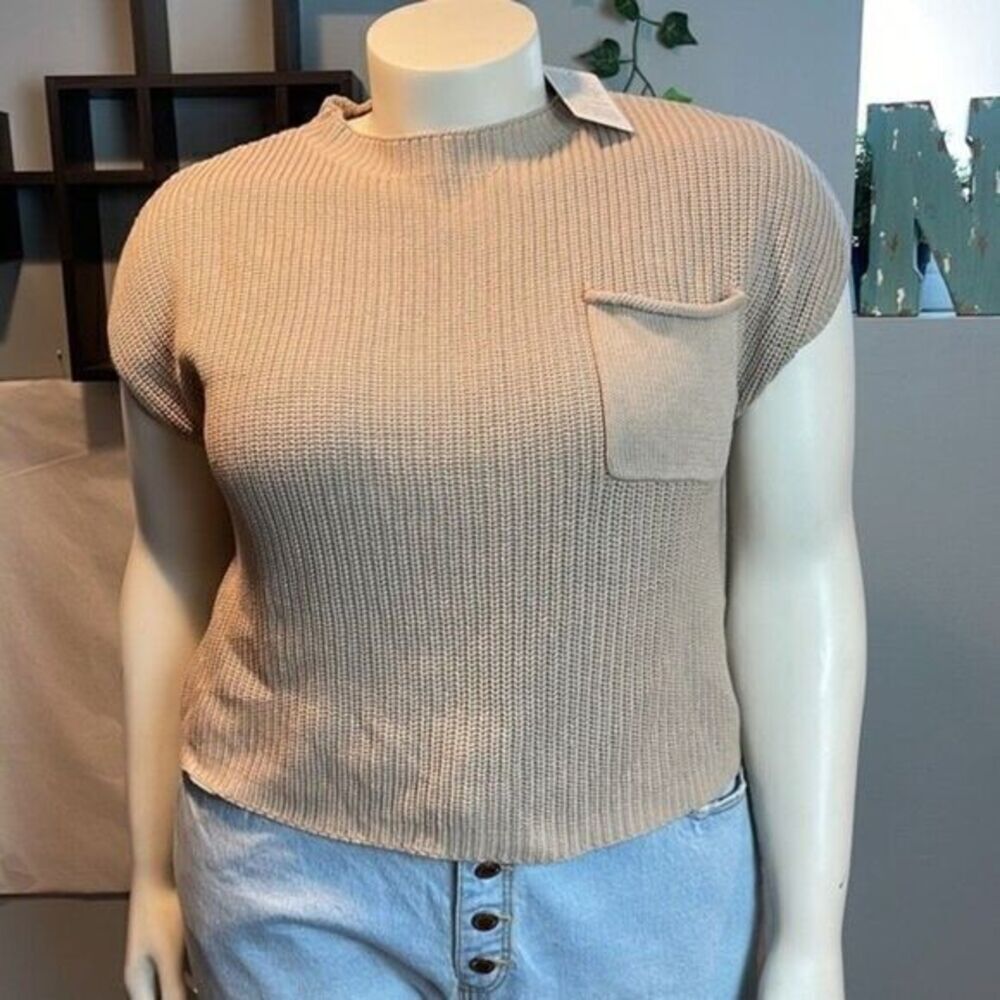 Efan Sweater Crop top Size XL‎